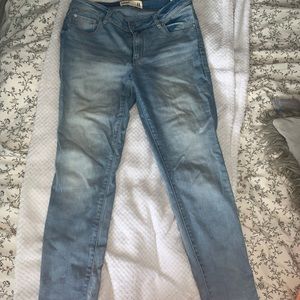 Skinny, mid-rise, short garage jeans